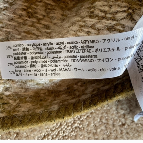 Zara Jeweled Heart Button Jacquard Style Vest - Picture 8 of 10